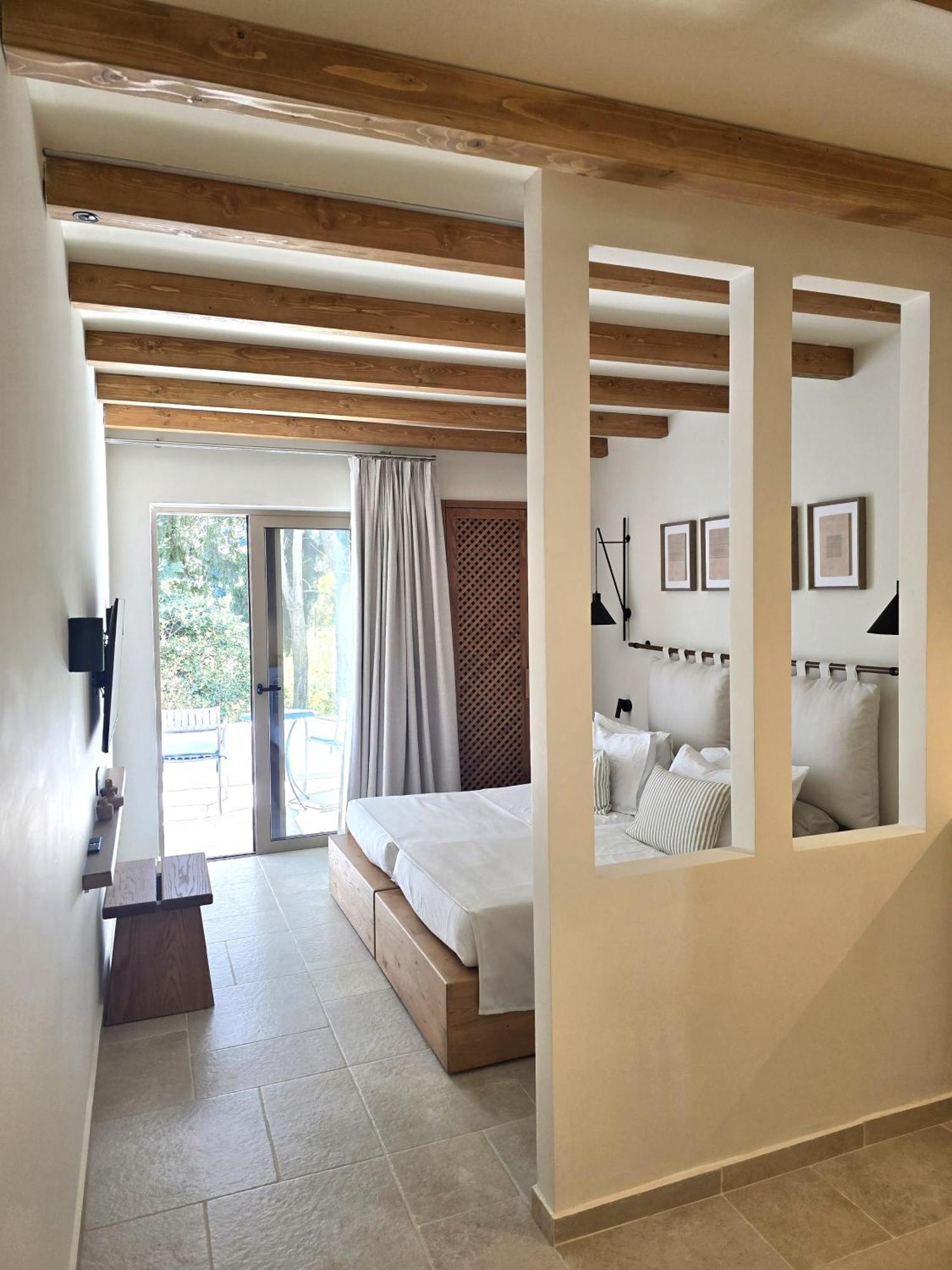 Aegean 4*
