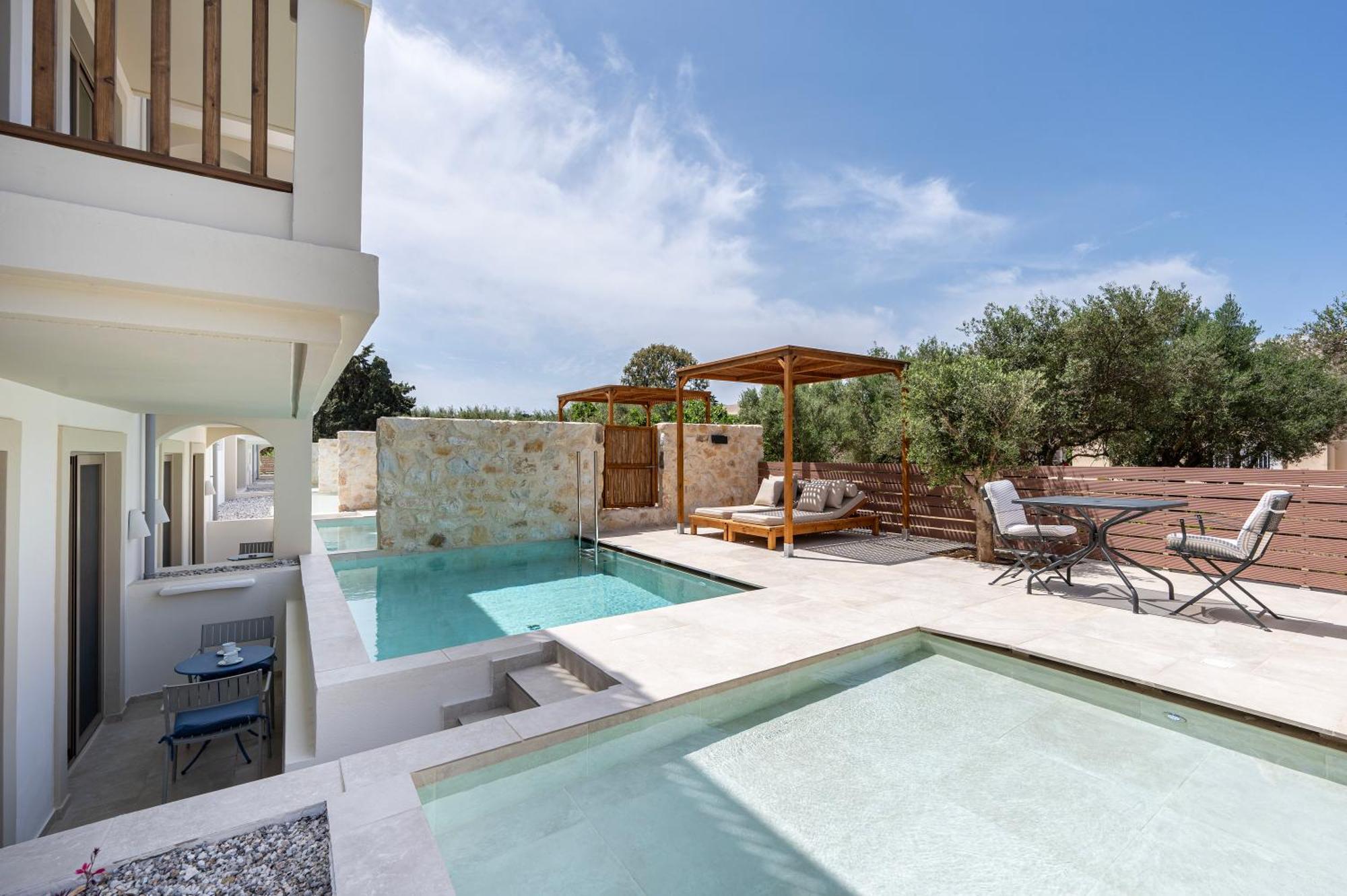 Aegean Aparthotel 4*